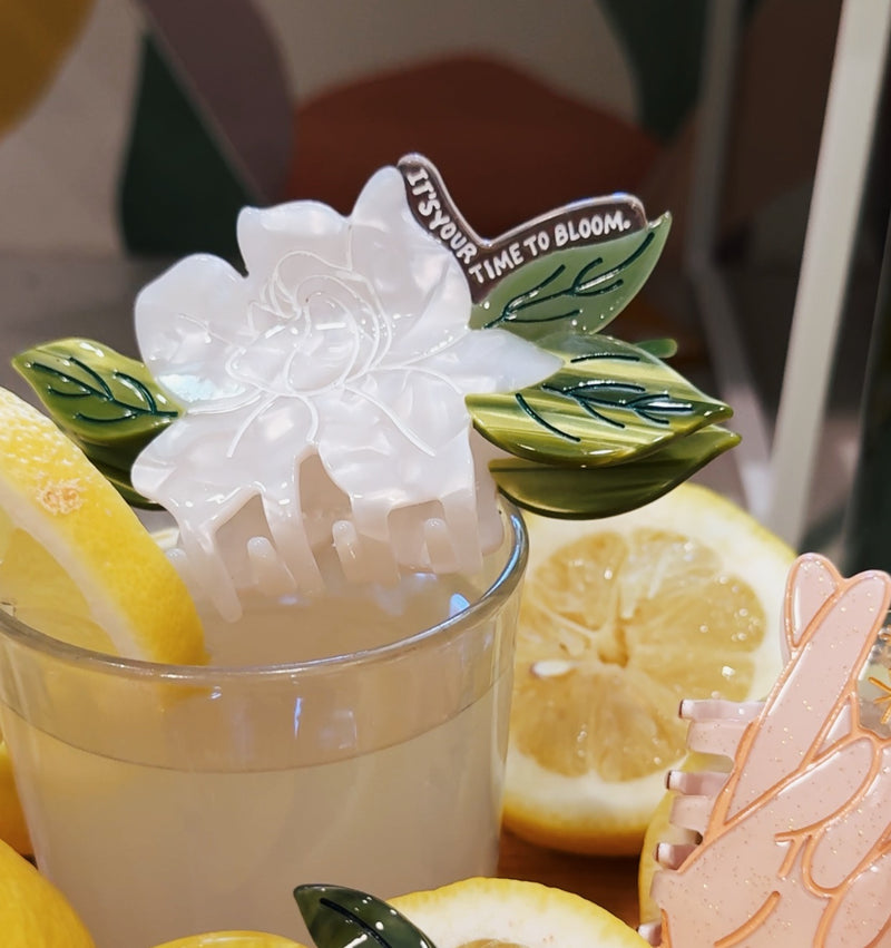 ITʻS YOUR TIME TO BLOOM - HAIR CLAW