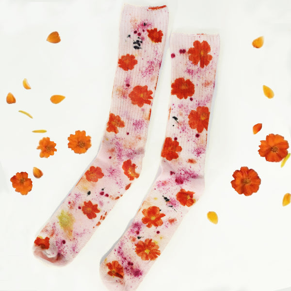 POSIES FOR YOUR TOESIES- BAMBOO SOCKS DYED W/REAL GARDEN FLOWERS
